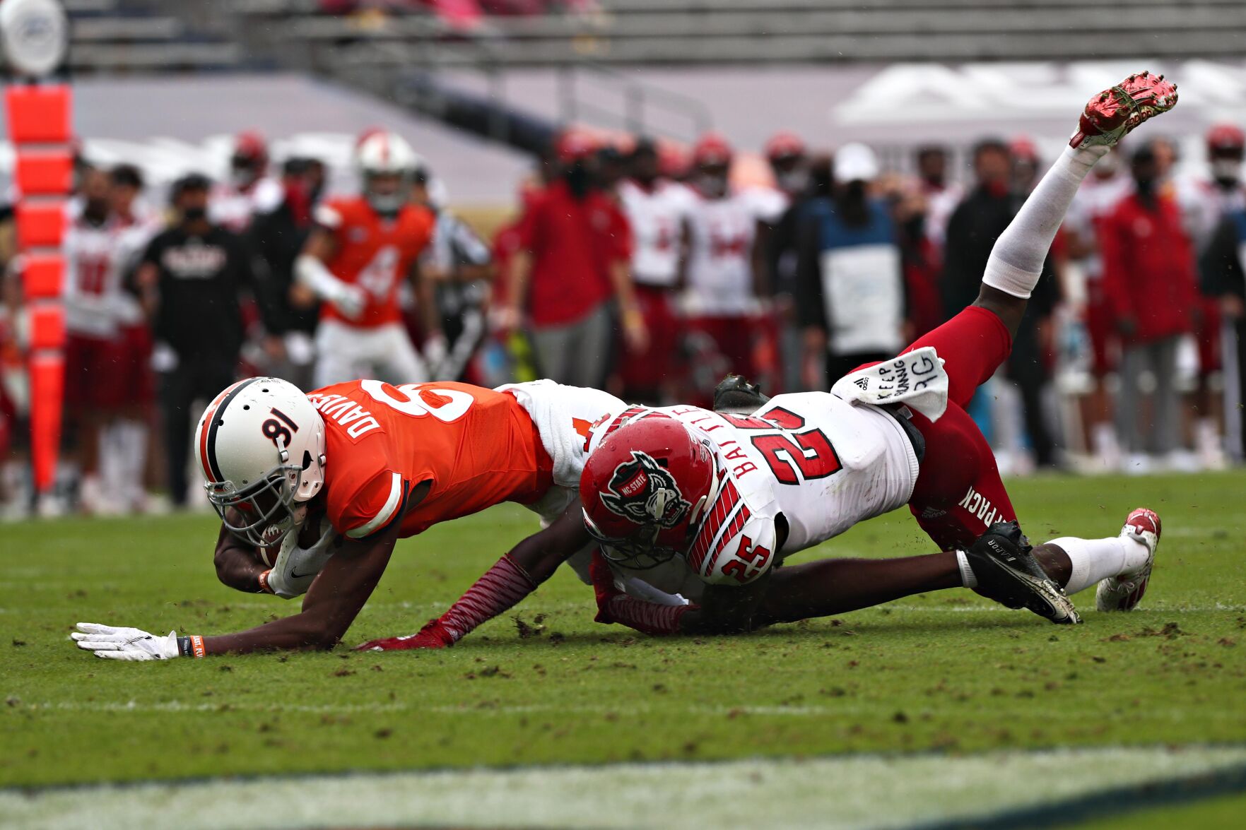 101020-ncstate-uvafootball124.JPG